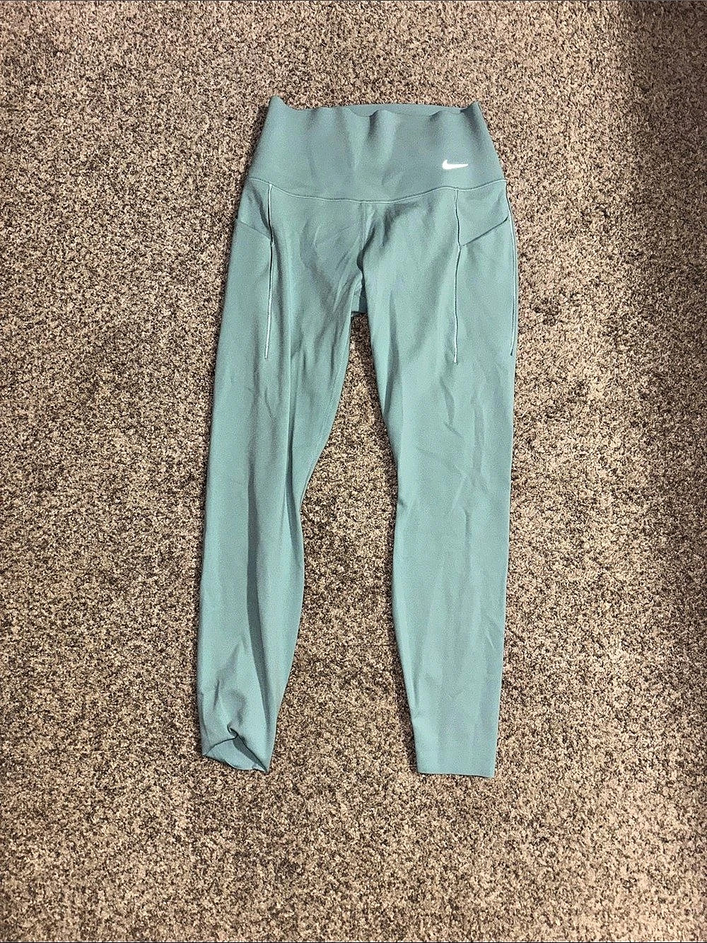 Nike One High-Waisted 7/8 Leggings with Pockets Green Medium